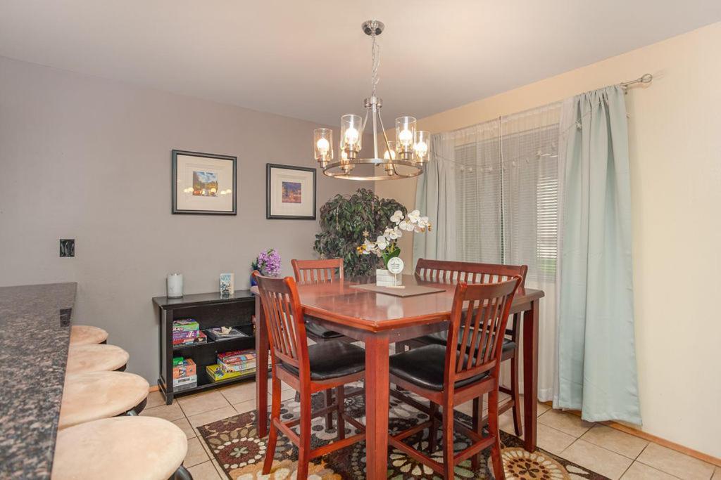 Apartament Walk To Downtown Leavenworth * Sleeps 6 + Pets * Ground Level Gem! Zewnętrze zdjęcie