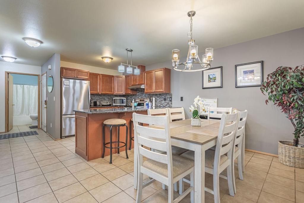 Apartament Walk To Downtown Leavenworth * Sleeps 6 + Pets * Ground Level Gem! Zewnętrze zdjęcie