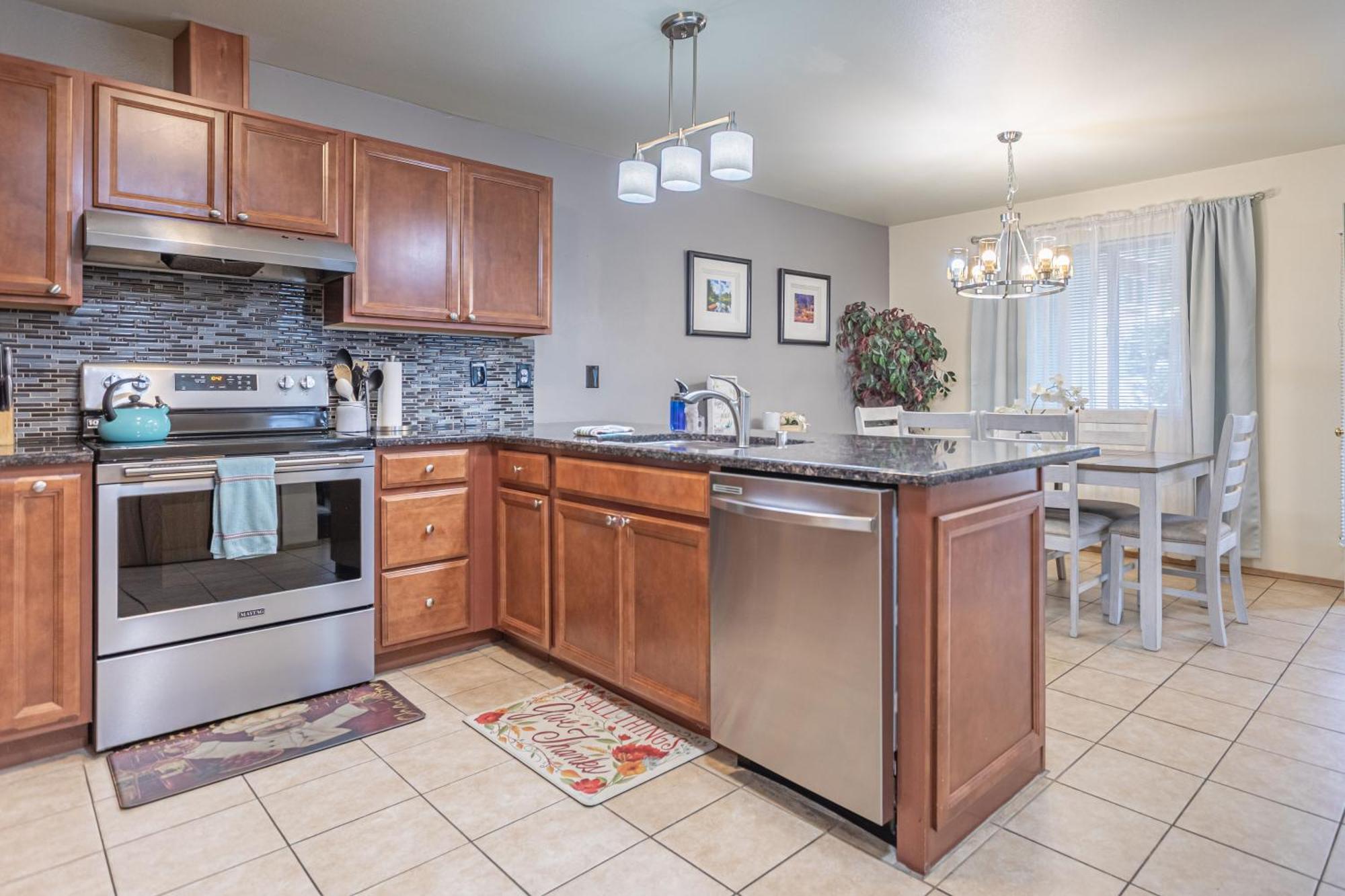 Apartament Walk To Downtown Leavenworth * Sleeps 6 + Pets * Ground Level Gem! Zewnętrze zdjęcie